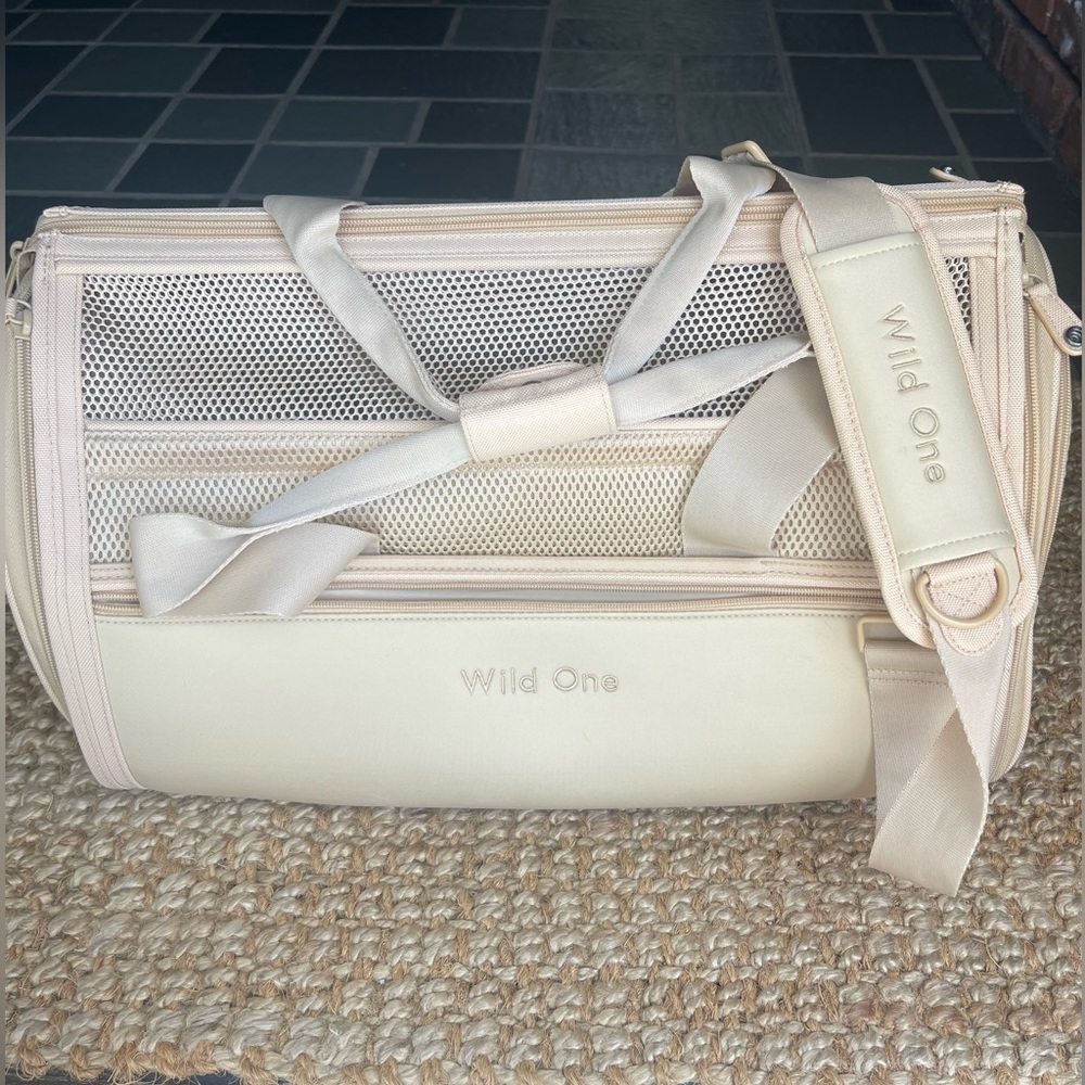 Wild One Travel carrier